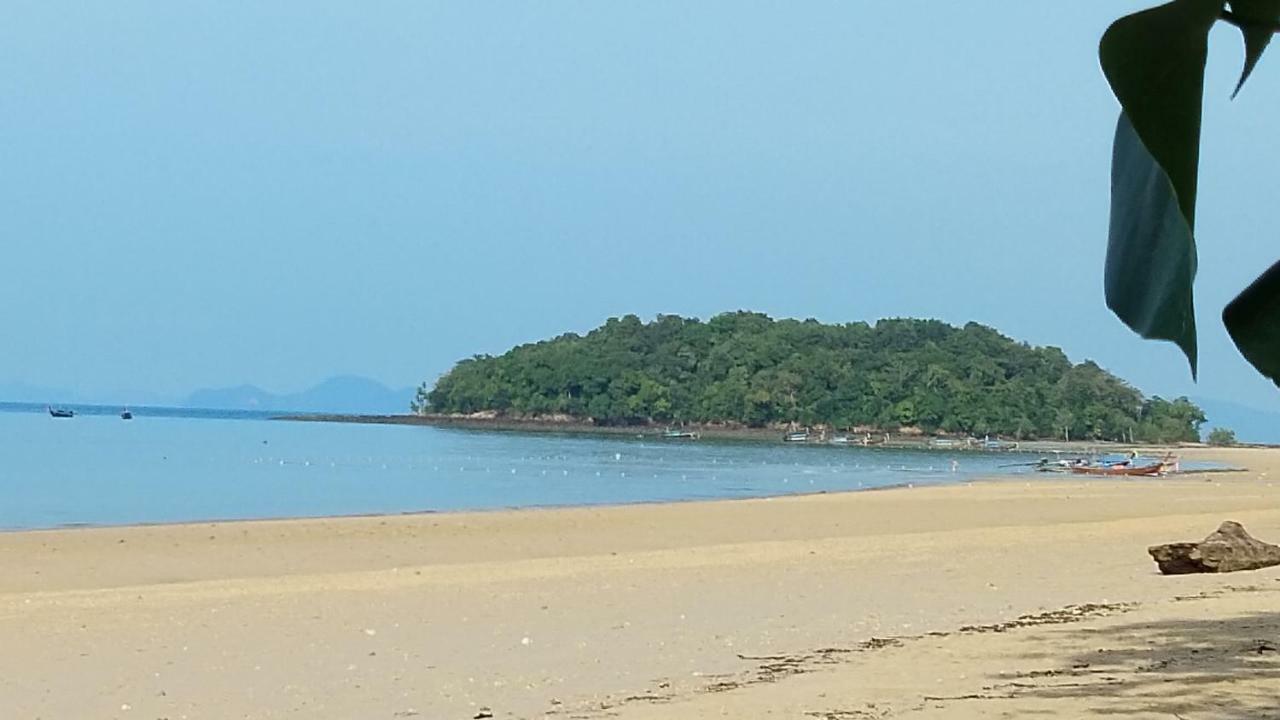 The Beach At Klong Muang Zewnętrze zdjęcie