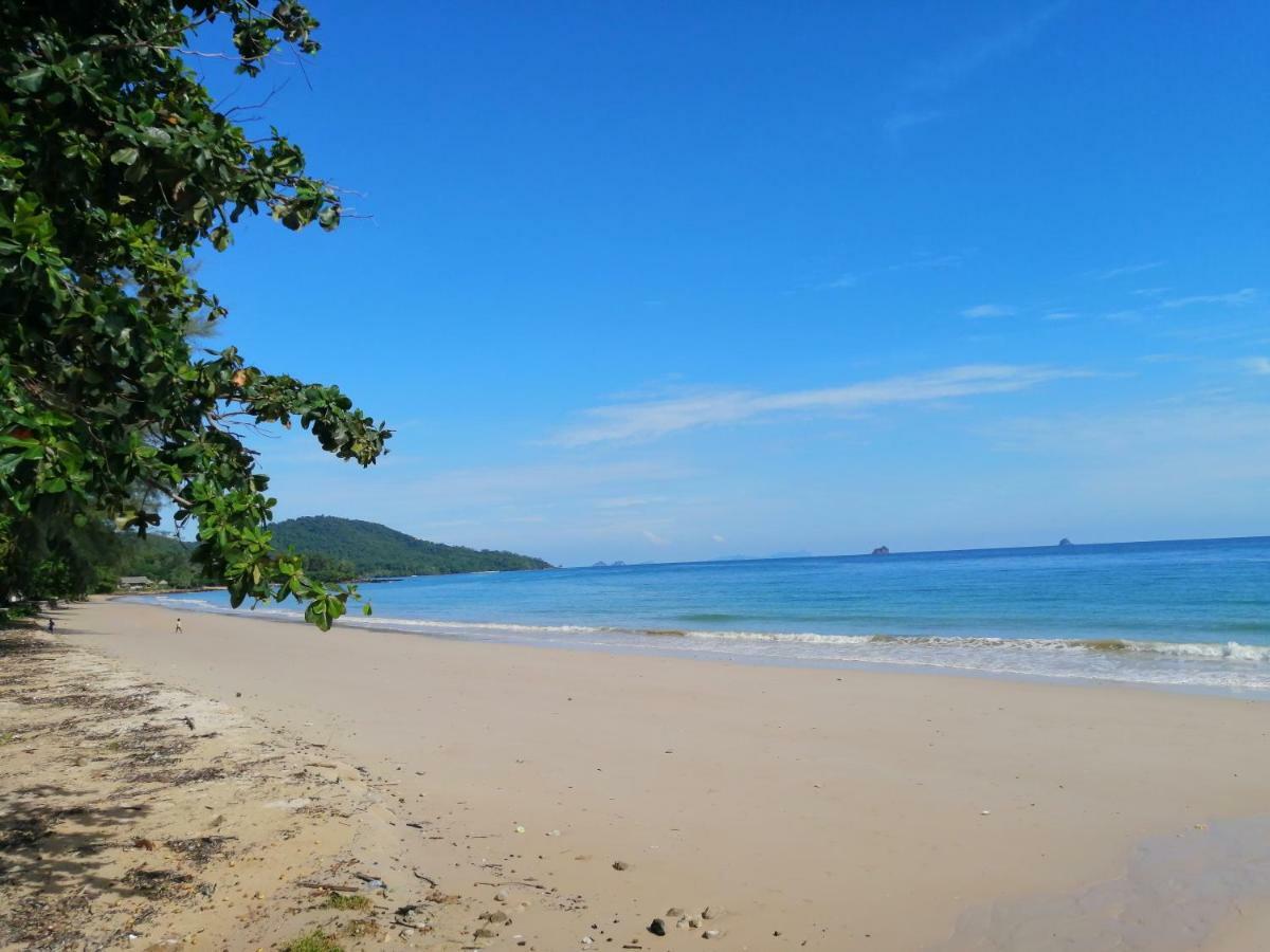 The Beach At Klong Muang Zewnętrze zdjęcie